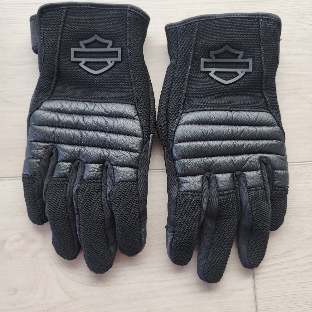 Harley-Davidson Motorcycle Gloves with Orange D3O Tag